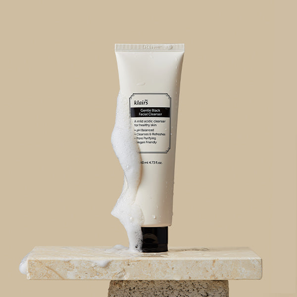 Gentle Black Facial Cleanser 140ml – Cruelty-Free | Hanara