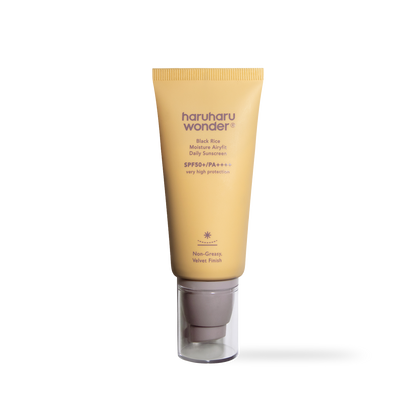 Black Rice Moisture Airyfit Daily Sunscreen Unscented SPF50+ 50ml – Cruelty-Free | Hanara