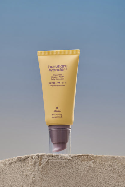 Black Rice Moisture Airyfit Daily Sunscreen Unscented SPF50+ 50ml – Cruelty-Free | Hanara